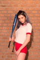 Young Jessie Vard shows off her beauty in sports outfit (8 pictures)